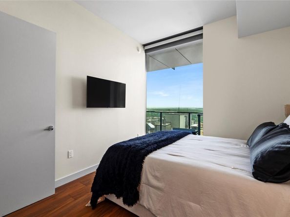 44 East Ave 3103, Austin TX 78701