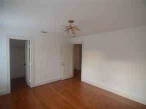 1721 Palma PLZ, Austin TX 78703