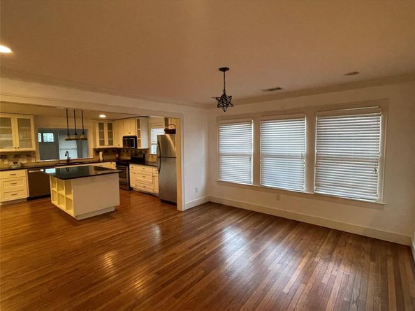 1721 Palma PLZ, Austin TX 78703