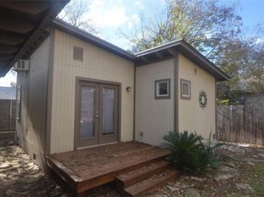 1721 Palma PLZ, Austin TX 78703