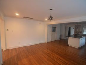 1721 Palma PLZ, Austin TX 78703