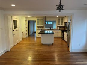 1721 Palma PLZ, Austin TX 78703