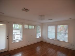 1721 Palma PLZ, Austin TX 78703