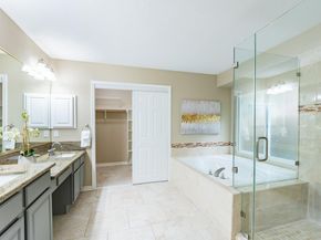 11507 Kempwood DR, Austin TX 78750