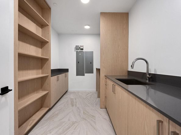 1006 Baylor ST 201, Austin TX 78703