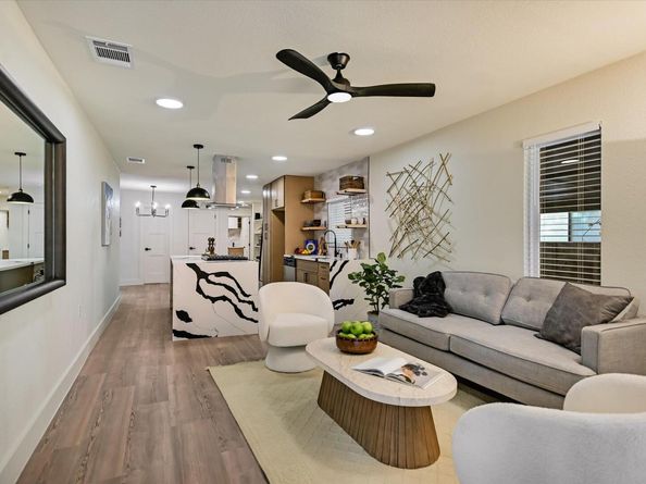 2406 Santa Maria ST, Austin TX 78702