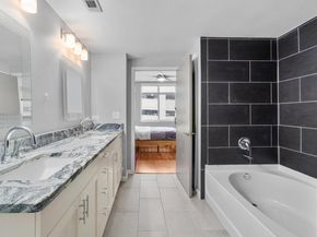54 Rainey ST 609, Austin TX 78701
