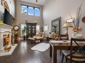 335 Lombardia DR 19E, Austin TX 78734