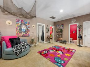 335 Lombardia DR 19E, Austin TX 78734