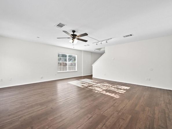 1400 Geoffs DR, Austin TX 78748