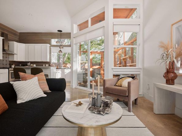 2806 Lyons RD 1, Austin TX 78702