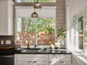 2806 Lyons RD 1, Austin TX 78702