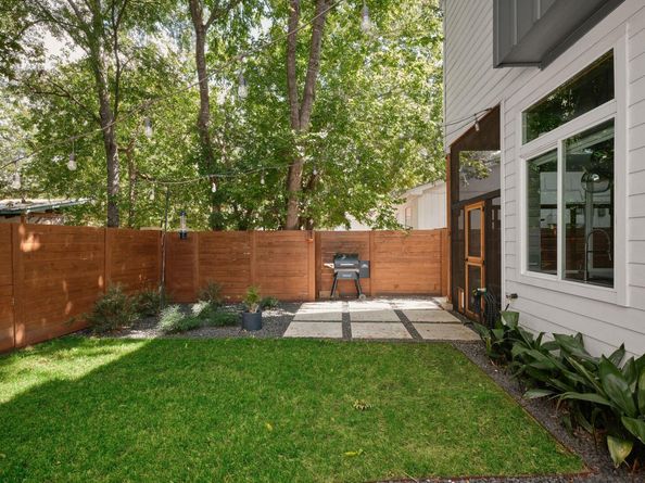 2806 Lyons RD 1, Austin TX 78702