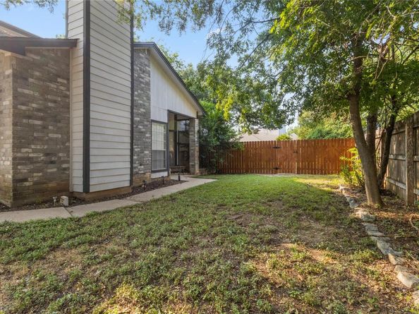 2107 Raintree Path, Round Rock TX 78664