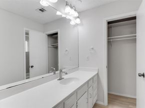 8015 Scotland Yard, Austin TX 78759