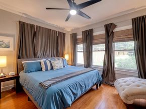 1706 Pennsylvania Ave, Austin TX 78702