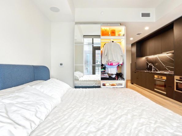 44 East Ave 2806, Austin TX 78701