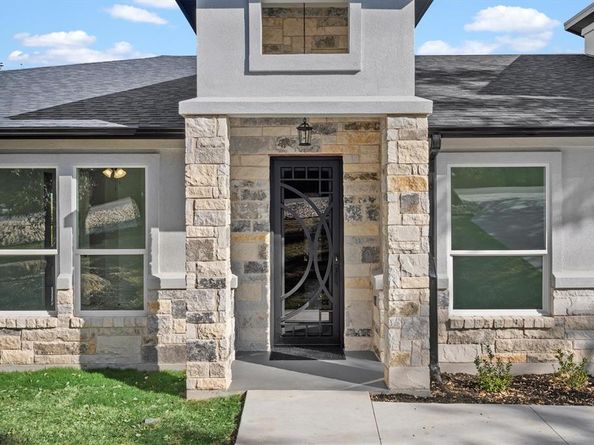 20302 Boggy Ford RD, Lago Vista TX 78645