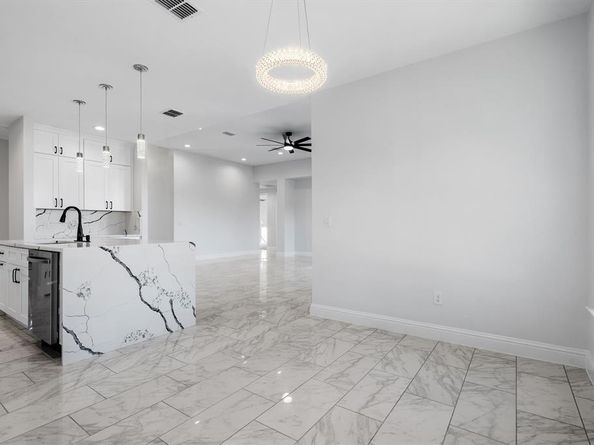 20302 Boggy Ford RD, Lago Vista TX 78645