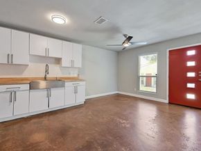 2401 La Casa DR A&B, Austin TX 78704