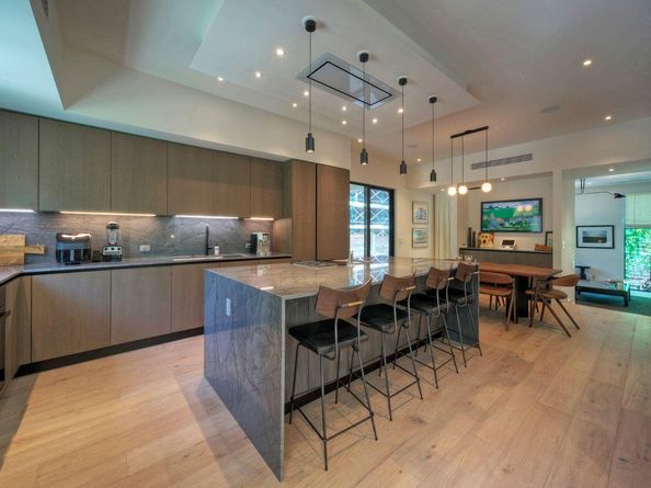 2309 S 4th ST, Austin TX 78704