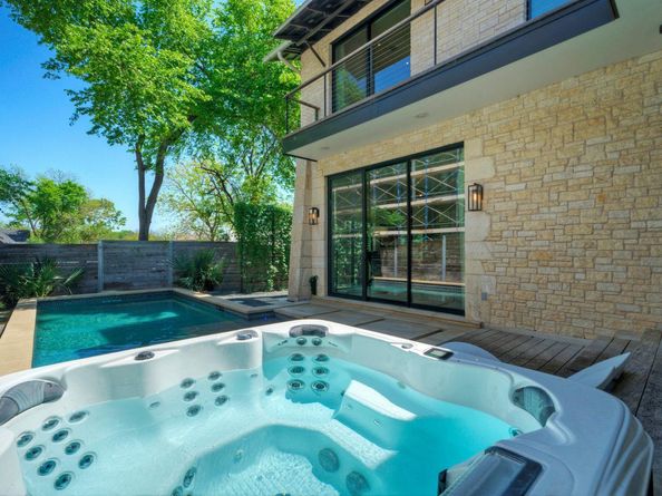 2309 S 4th ST, Austin TX 78704