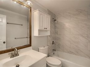 1304 Summit ST 107, Austin TX 78741