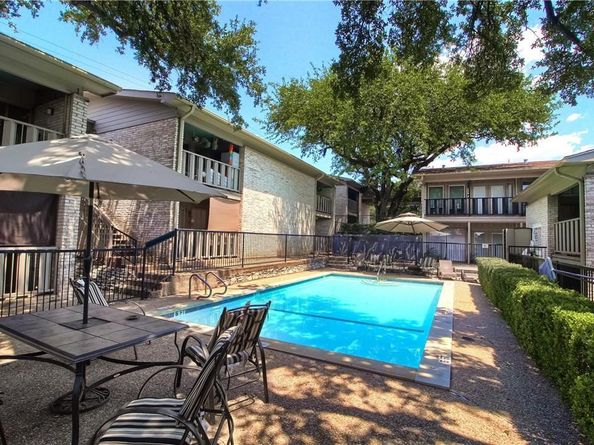 1304 Summit ST 107, Austin TX 78741