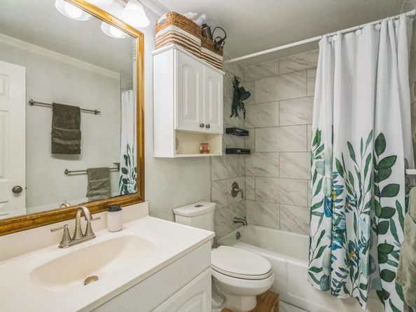 1304 Summit ST 107, Austin TX 78741