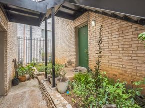 1304 Summit ST 107, Austin TX 78741