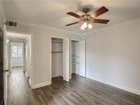 1304 Summit ST 107, Austin TX 78741