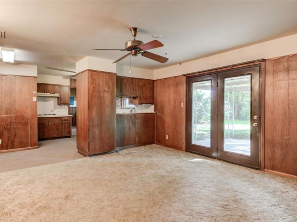2502 Greenlawn PKWY, Austin TX 78757