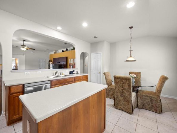 2801 Stirrup CV, Leander TX 78641