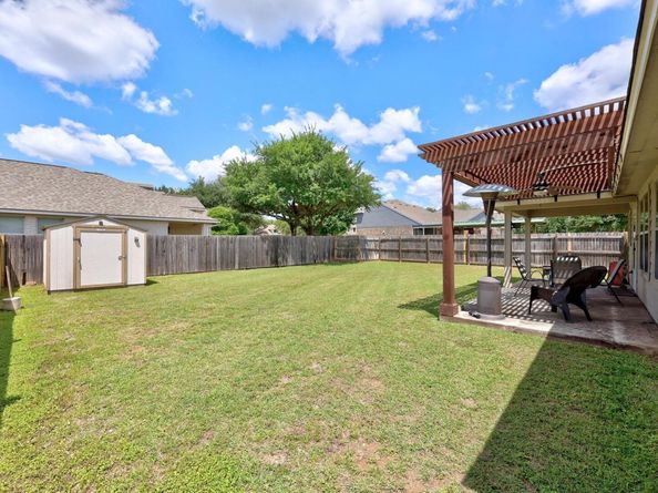 2801 Stirrup CV, Leander TX 78641