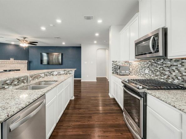 1228 Brenham LN, Leander TX 78641