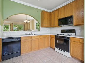 12401 Los Indios TRL 5, Austin TX 78729