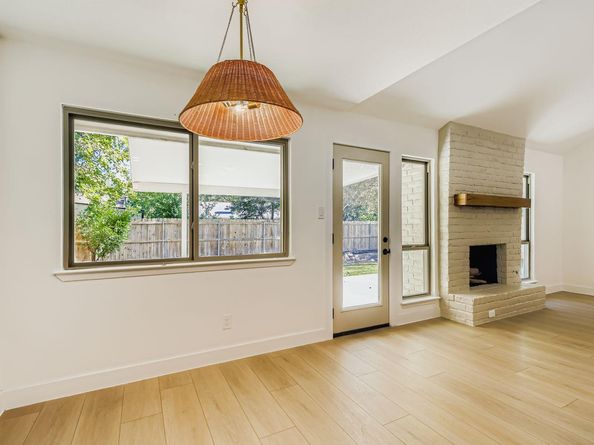 10407 Robinwood CIR, Austin TX 78758