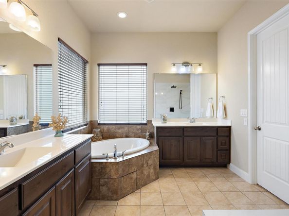 2444 Bowen ST, Leander TX 78641