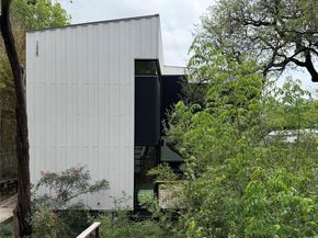 1325 Bonham TER C, Austin TX 78704