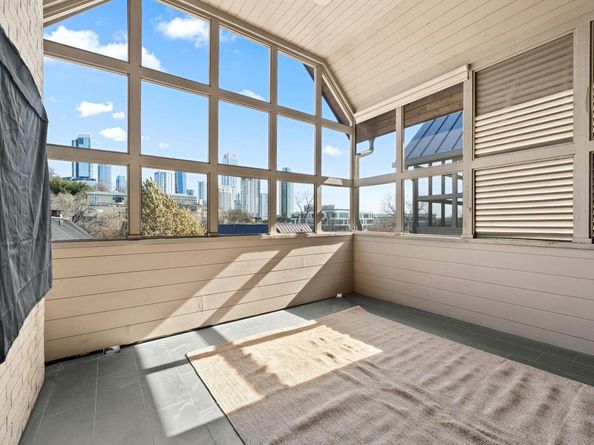 617 Harthan ST, Austin TX 78703