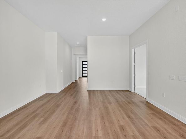 17100 Astral LN, Manor TX 78653