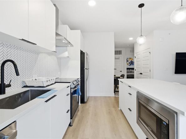 2500 Longview ST 201, Austin TX 78705