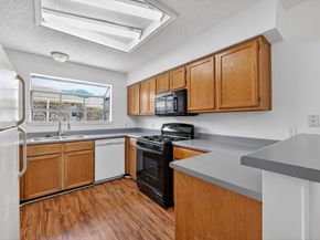 1222 Ivybridge DR, Pflugerville TX 78660