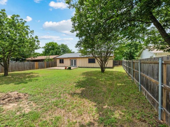 2006 Heathwood CIR, Round Rock TX 78664