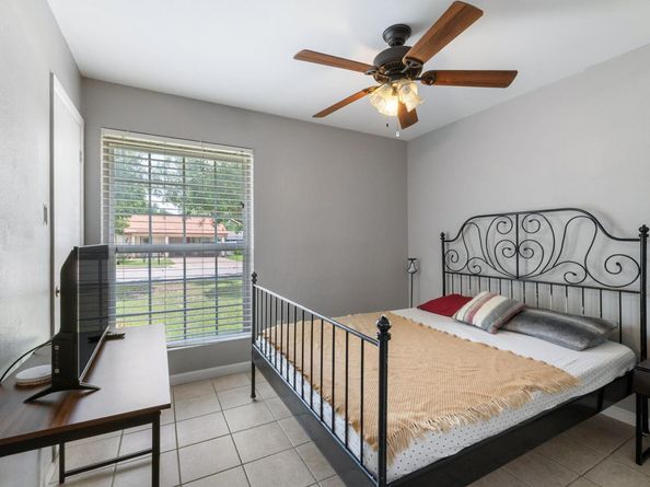 2006 Heathwood CIR, Round Rock TX 78664