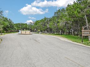 524 Highland Spring LN, Georgetown TX 78633