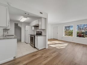 2124 Burton DR 125, Austin TX 78741