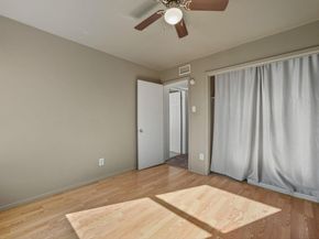 2124 Burton DR 125, Austin TX 78741