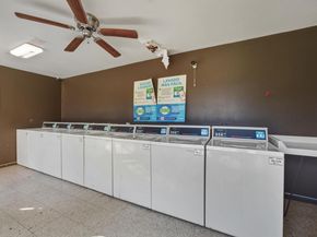 2124 Burton DR 125, Austin TX 78741