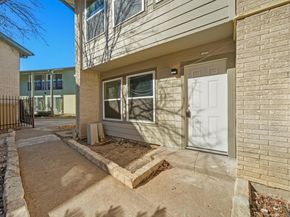 2124 Burton DR 125, Austin TX 78741